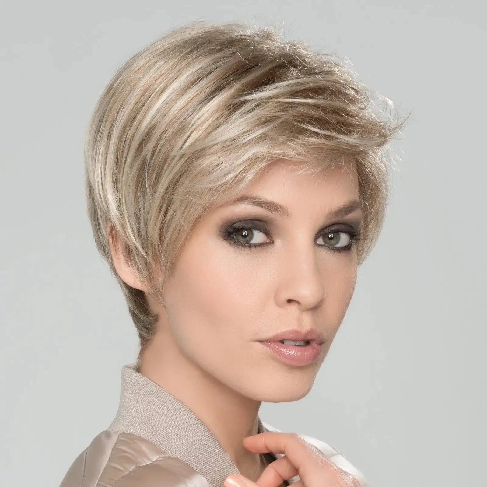 Kunsthaarperücke Nogi Beauty Shop