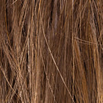 Light Bernsteinfarbton Light Bernstein Rooted der Ellen Wille Ready Mono Part Perücke mit natürlichem Ansatz und goldbraunen Nuancen.
