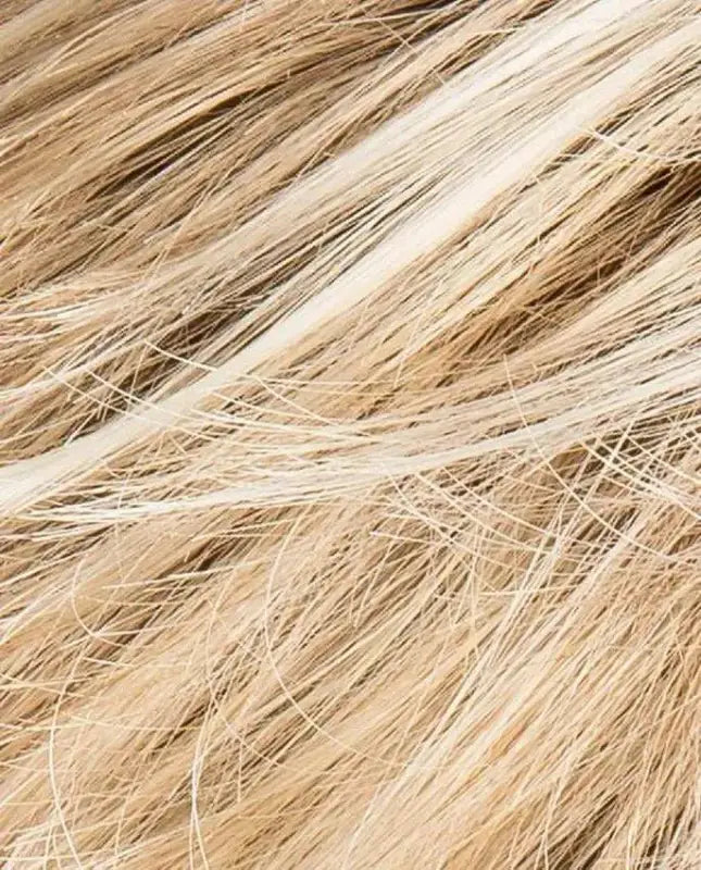 pastelblonde rooted