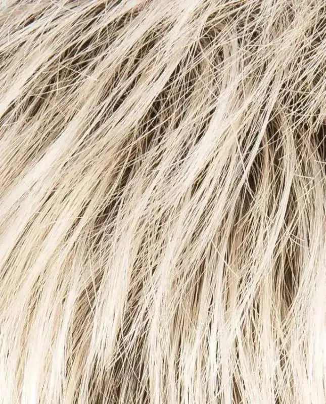 platinblonde rooted