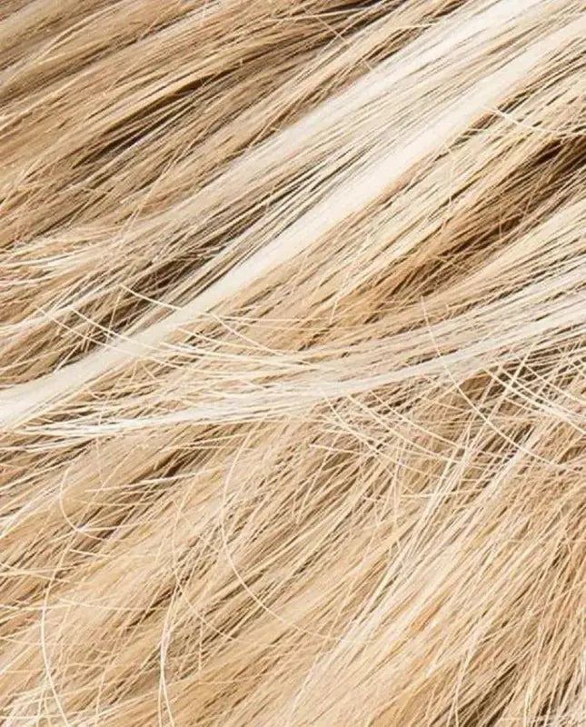 pastelblonde rooted