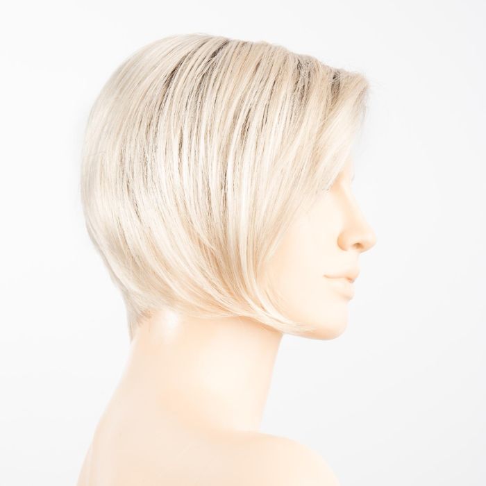 platinblonde rooted
