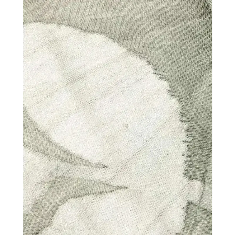 grey/leaves