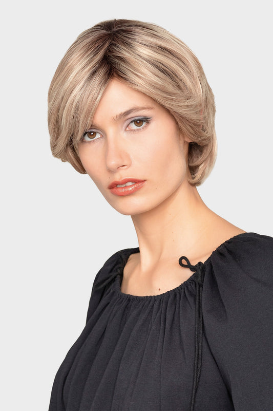 Gisela Mayer LUXERY LACE A wig in natural blonde shade.