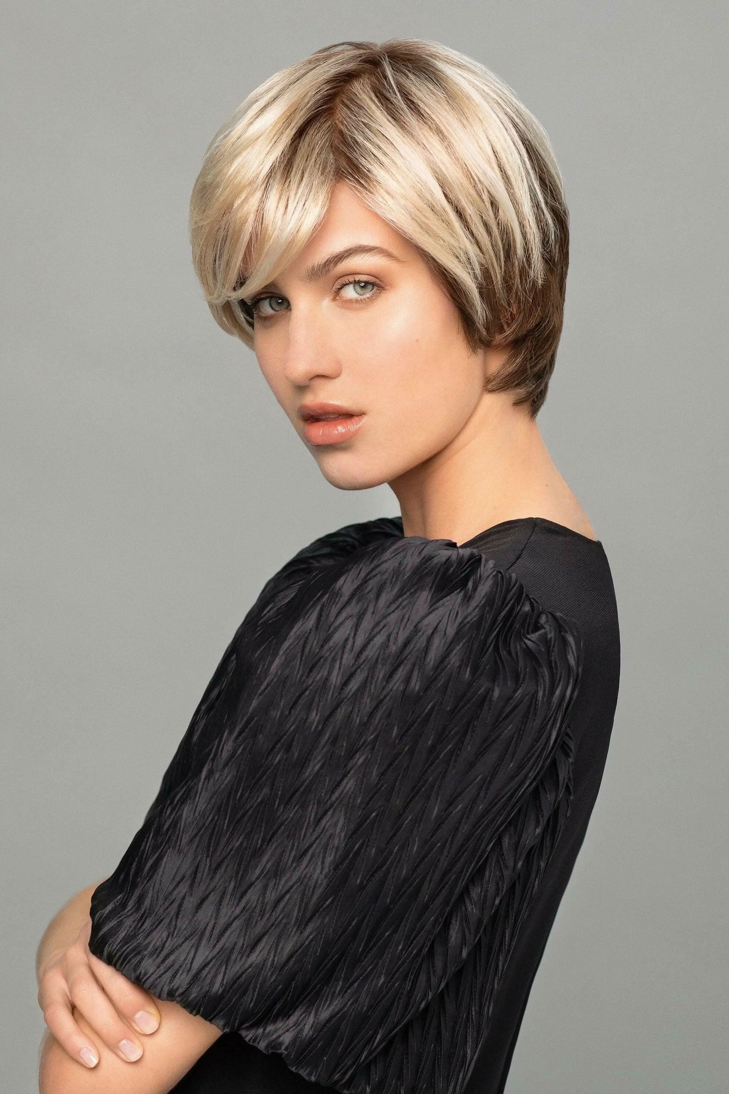 Gisela Mayer New Hawaii 23 25-8+12