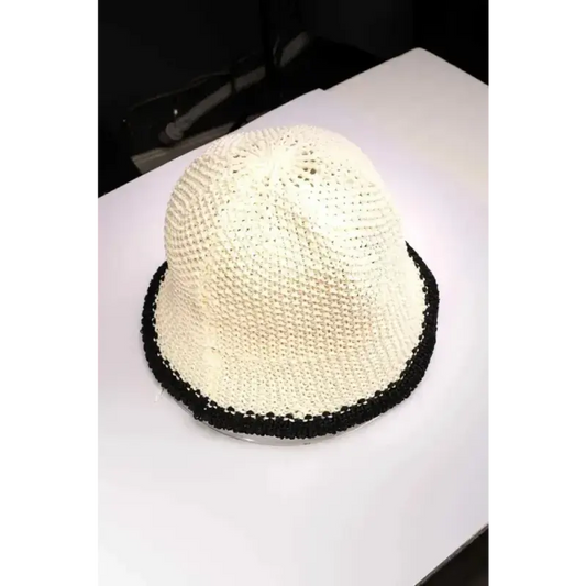 Nogi Monochrome Chic Kopfbedeckung