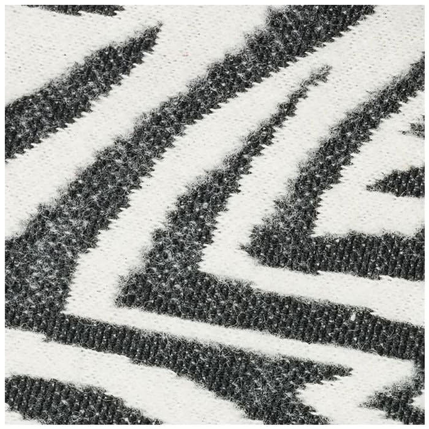 Ellen Wille Avani zebra