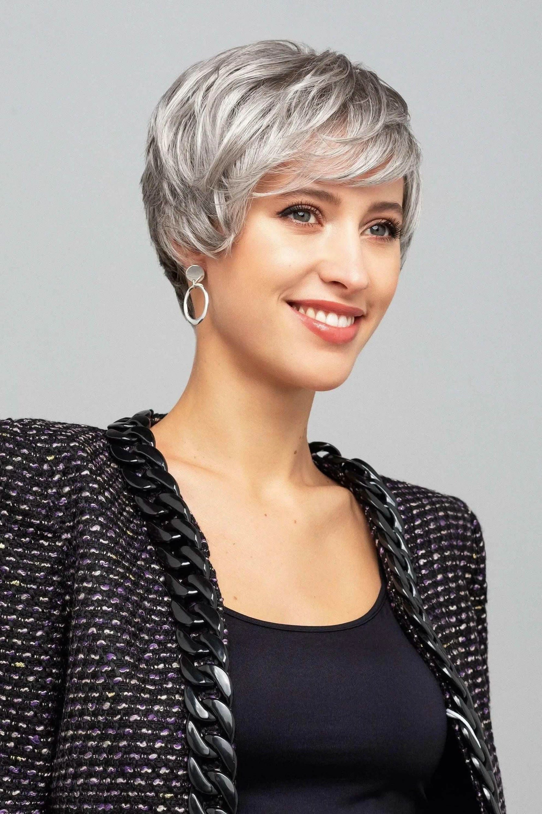 Gisele Mayer Light Mono