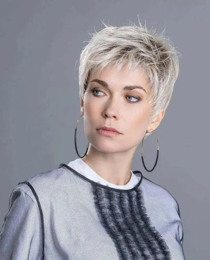 Platinblonder Pixie Schnitt mit natürlicher Optik von Ellen Wille Bliss - Perücken Kunsthaarperücken Natürliche