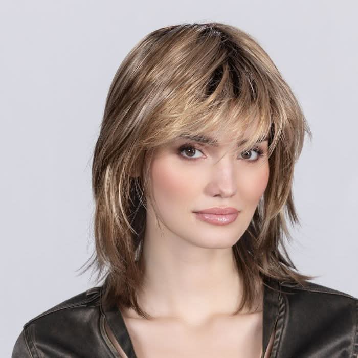 Ellen Wille Rainbow Schulterlange Perücke Perucci in hellem Blond mit Pony, ideal für trendige Alltags- und Abendstylings.