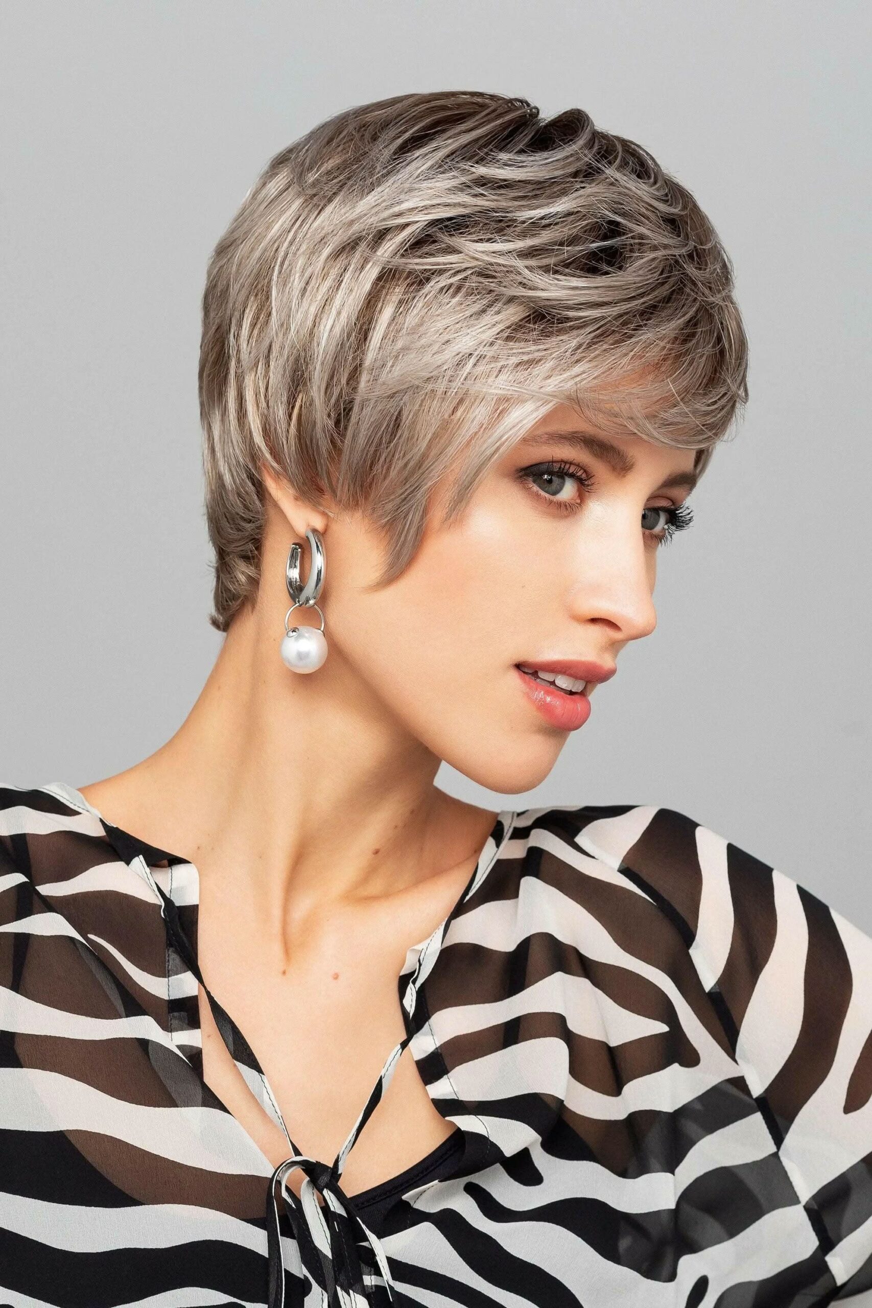 Gisela Mayer New Cool Mono Lace